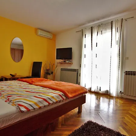 And Irena Rovinj